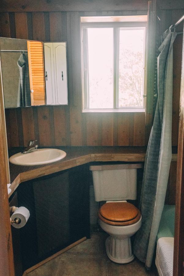 Nordet Motel Saint Georges De Malbaie Eksteriør billede