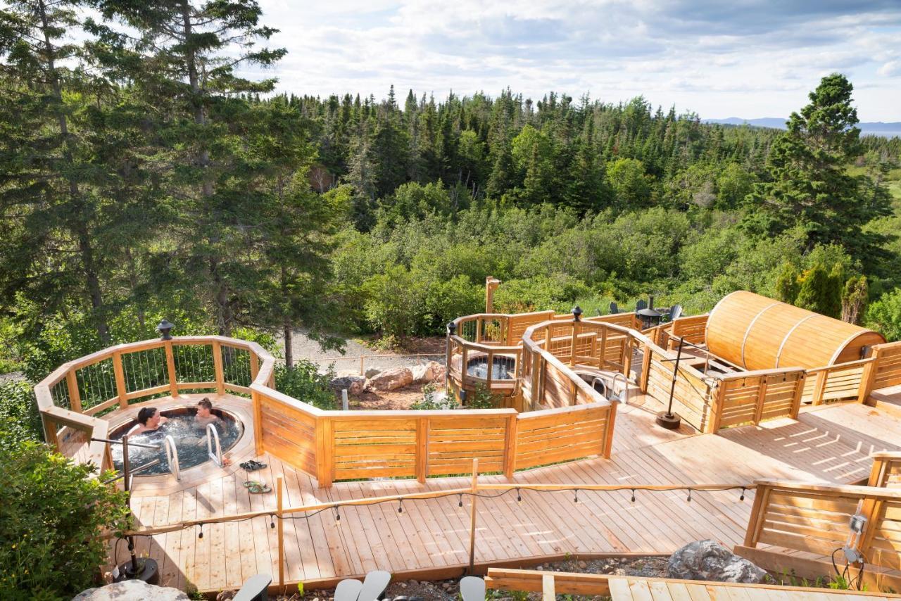 Nordet Motel Saint Georges De Malbaie Eksteriør billede