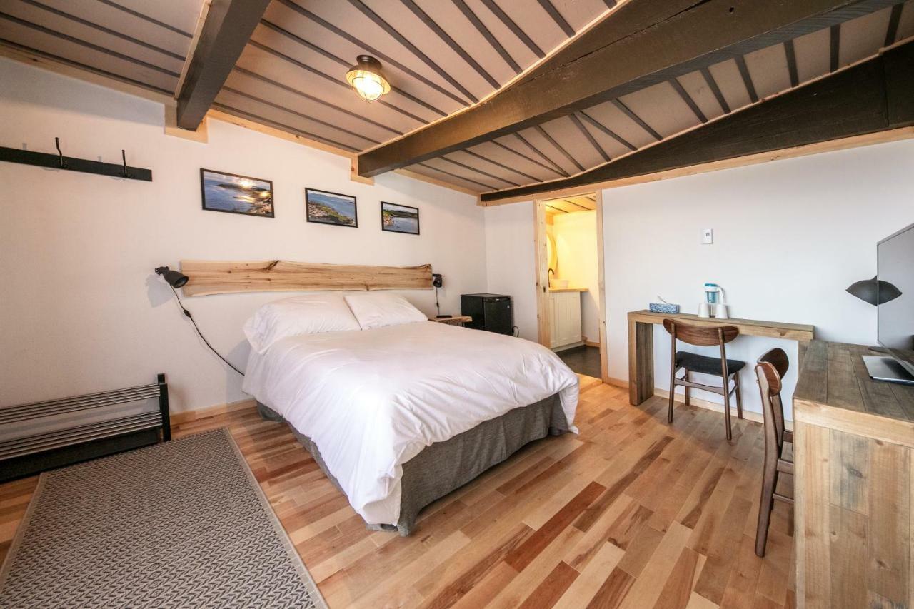 Nordet Motel Saint Georges De Malbaie Eksteriør billede